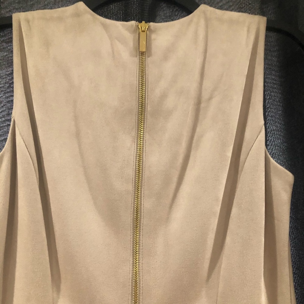 Dress - Picture 2 of 7